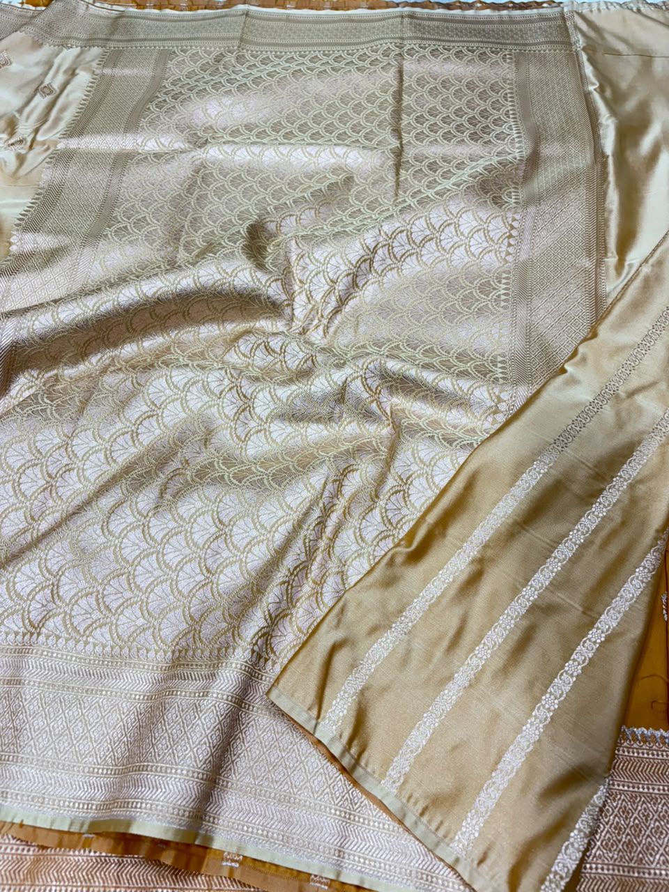 Premium Banarasi Mashru Katan Silk Saree Allover Zari Minakari Weave