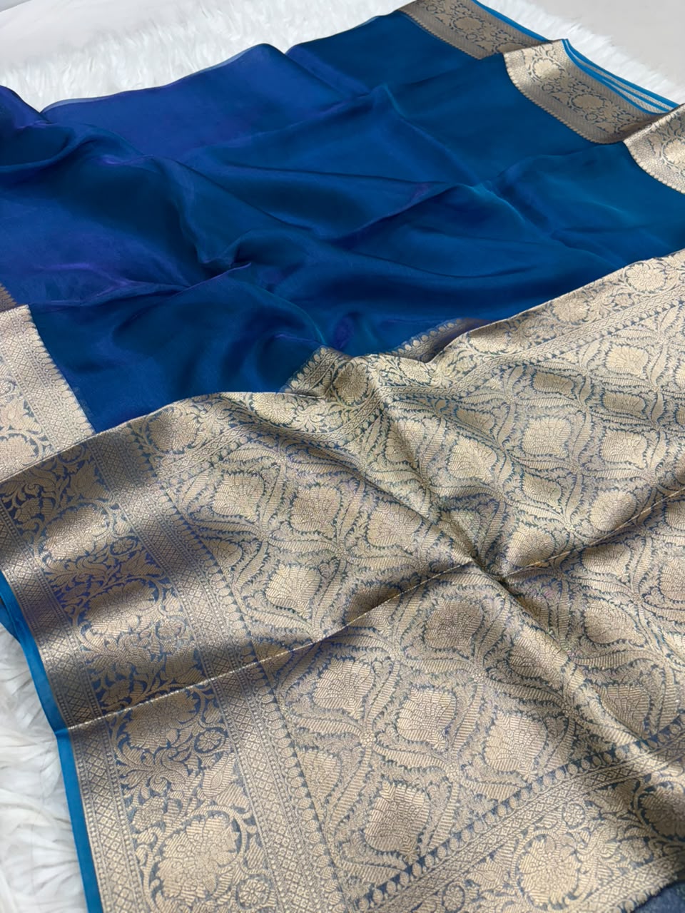Premium Banarasi Pure Tissue Silk Saree Allover Border and Pallu Resmi Zari Weave