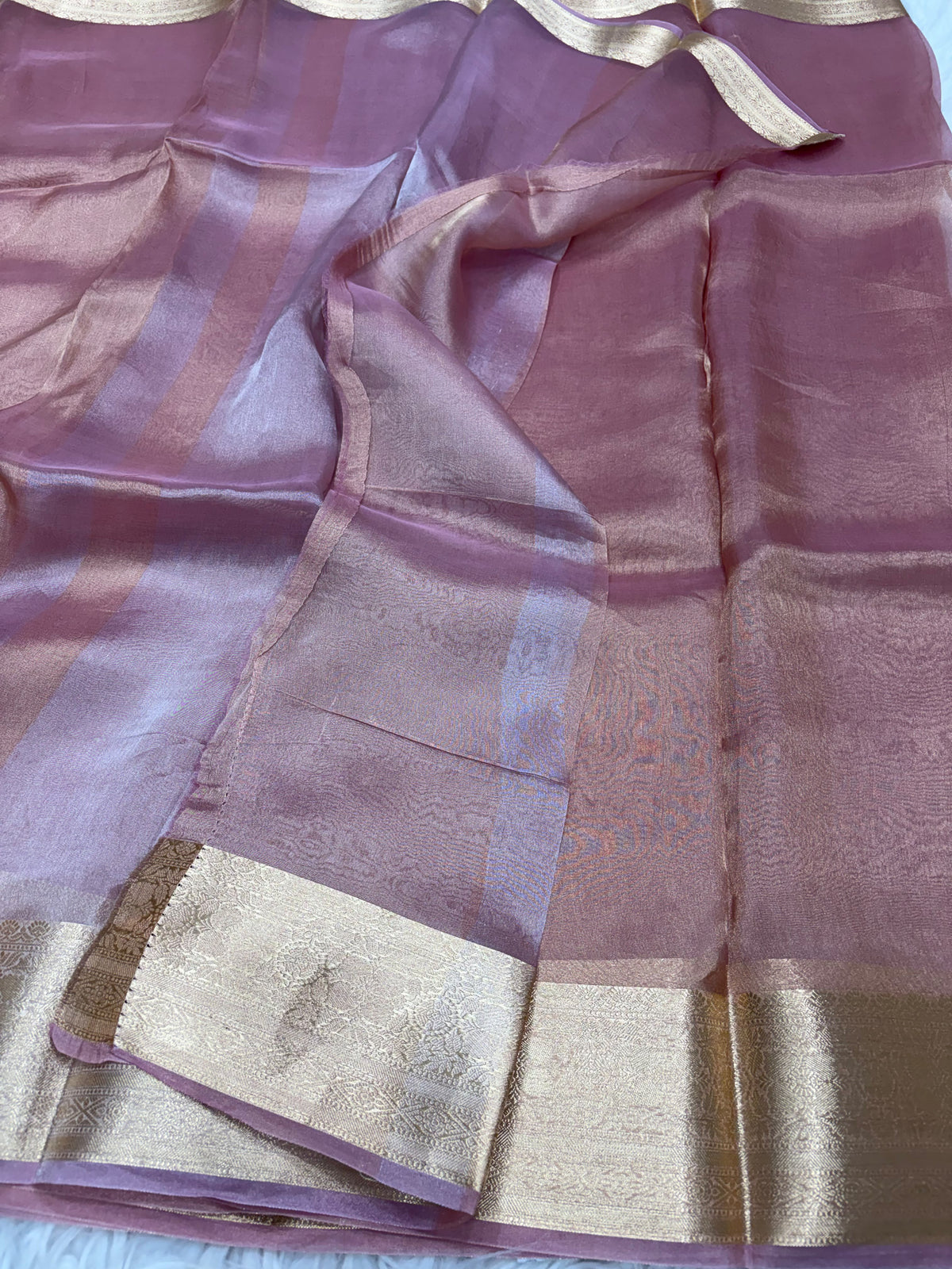 Premium Banarasi Pure Tissue Silk Saree Allover Border and Pallu Resmi Zari Weave