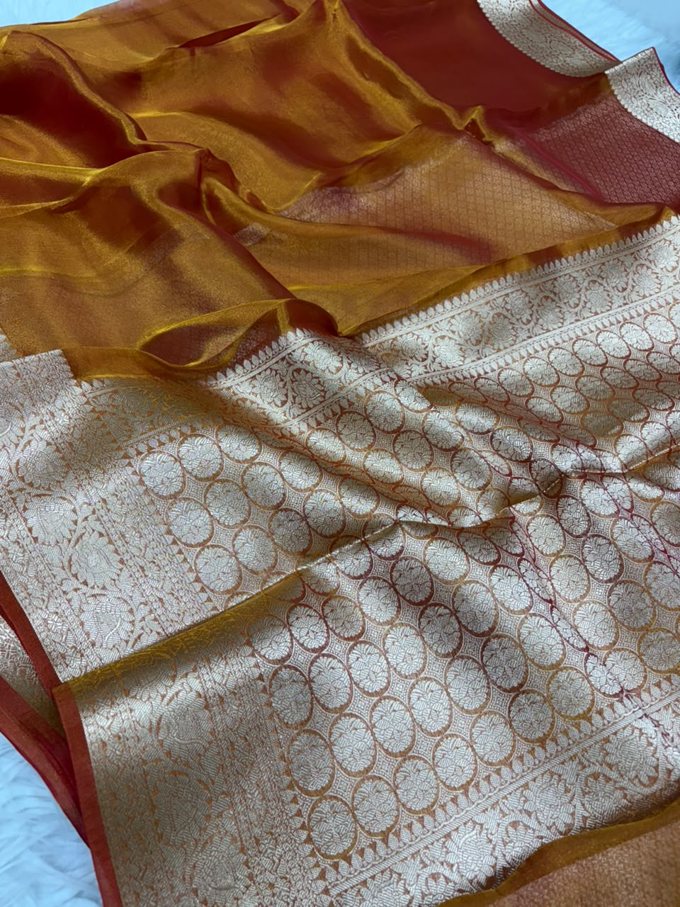 Premium Banarasi Pure Tissue Silk Saree Allover Border and Pallu Resmi Zari Weave