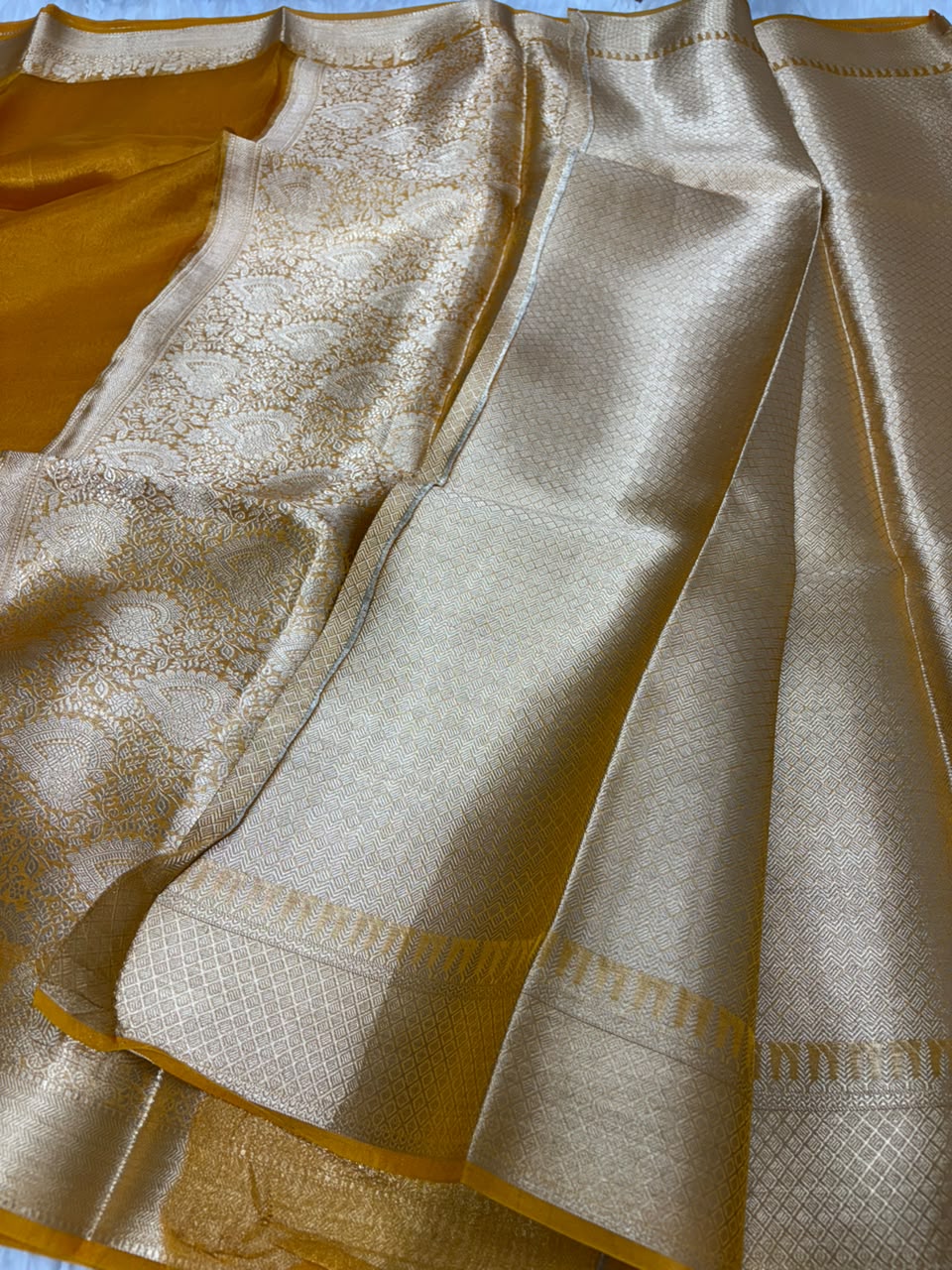Premium Banarasi Pure Tissue Silk Saree Allover Border and Pallu Resmi Zari Weave