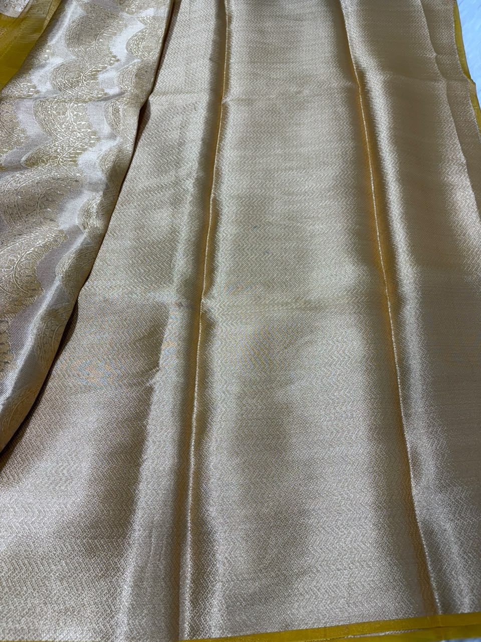 Premium Banarasi Pure Tissue Silk Saree Allover Border and Pallu Resmi Zari Weave