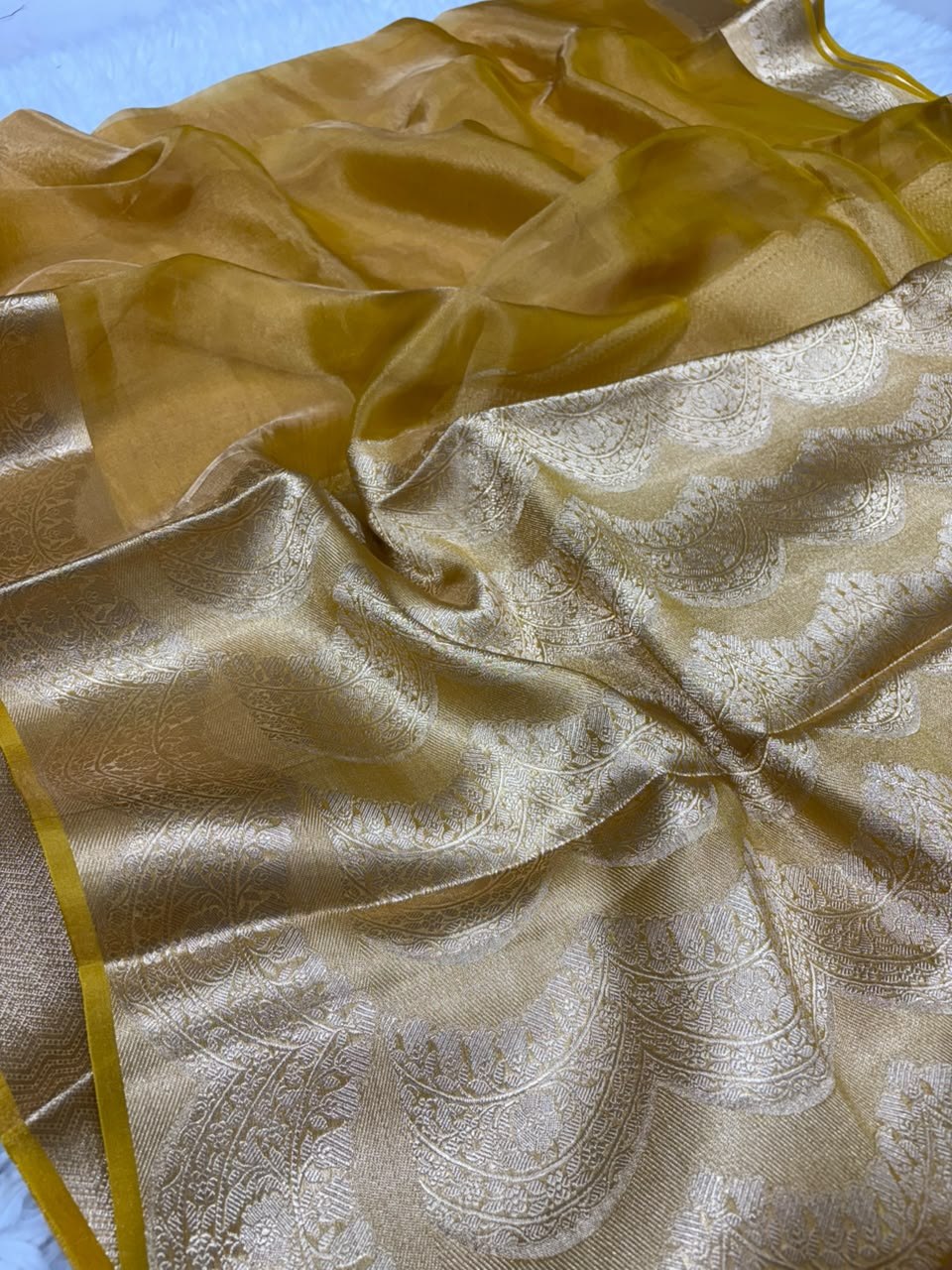 Premium Banarasi Pure Tissue Silk Saree Allover Border and Pallu Resmi Zari Weave
