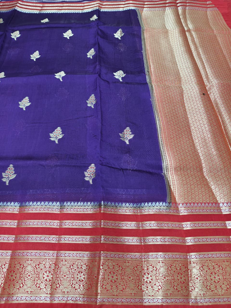 Elegant Viscose Silk Saree with Banarasi Weave