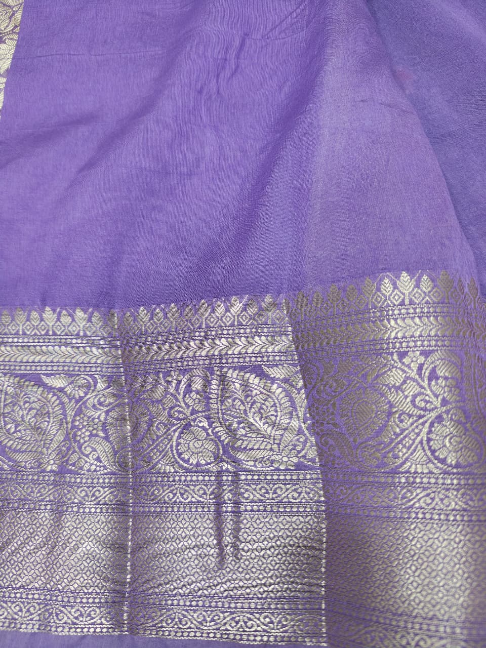 Elegant Viscose Silk Saree with Banarasi Weave