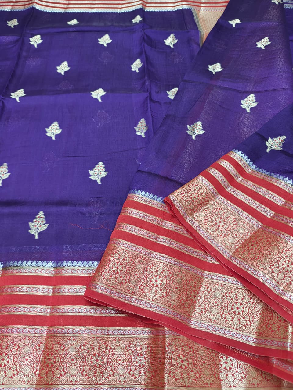 Elegant Viscose Silk Saree with Banarasi Weave