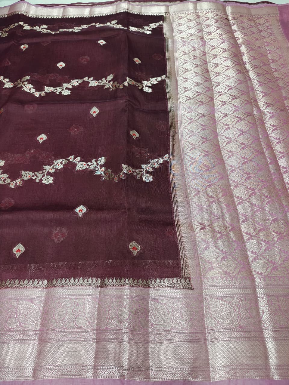 Elegant Viscose Silk Saree with Banarasi Weave