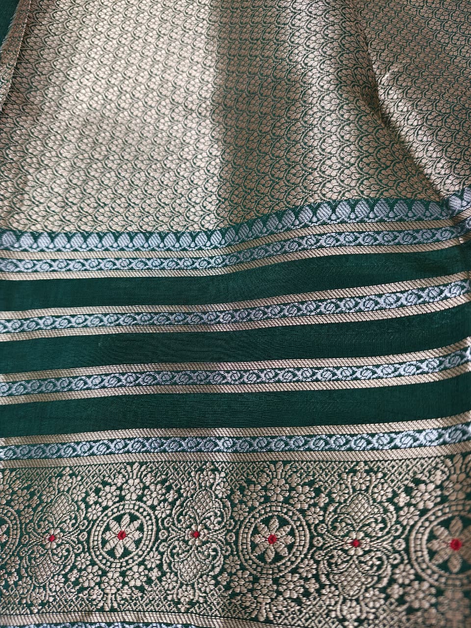 Elegant Viscose Silk Saree with Banarasi Weave