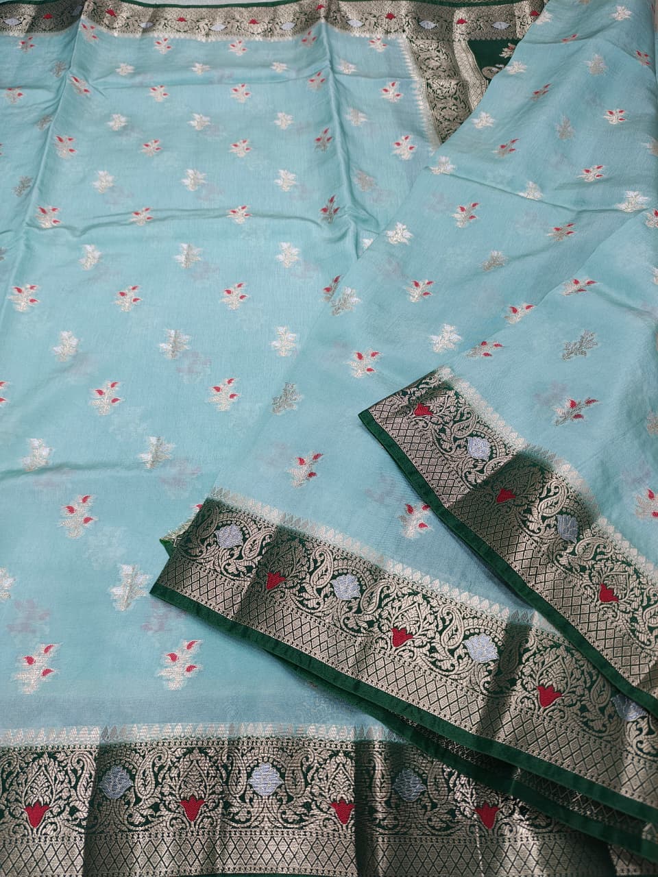 Elegant Viscose Silk Saree with Banarasi Weave