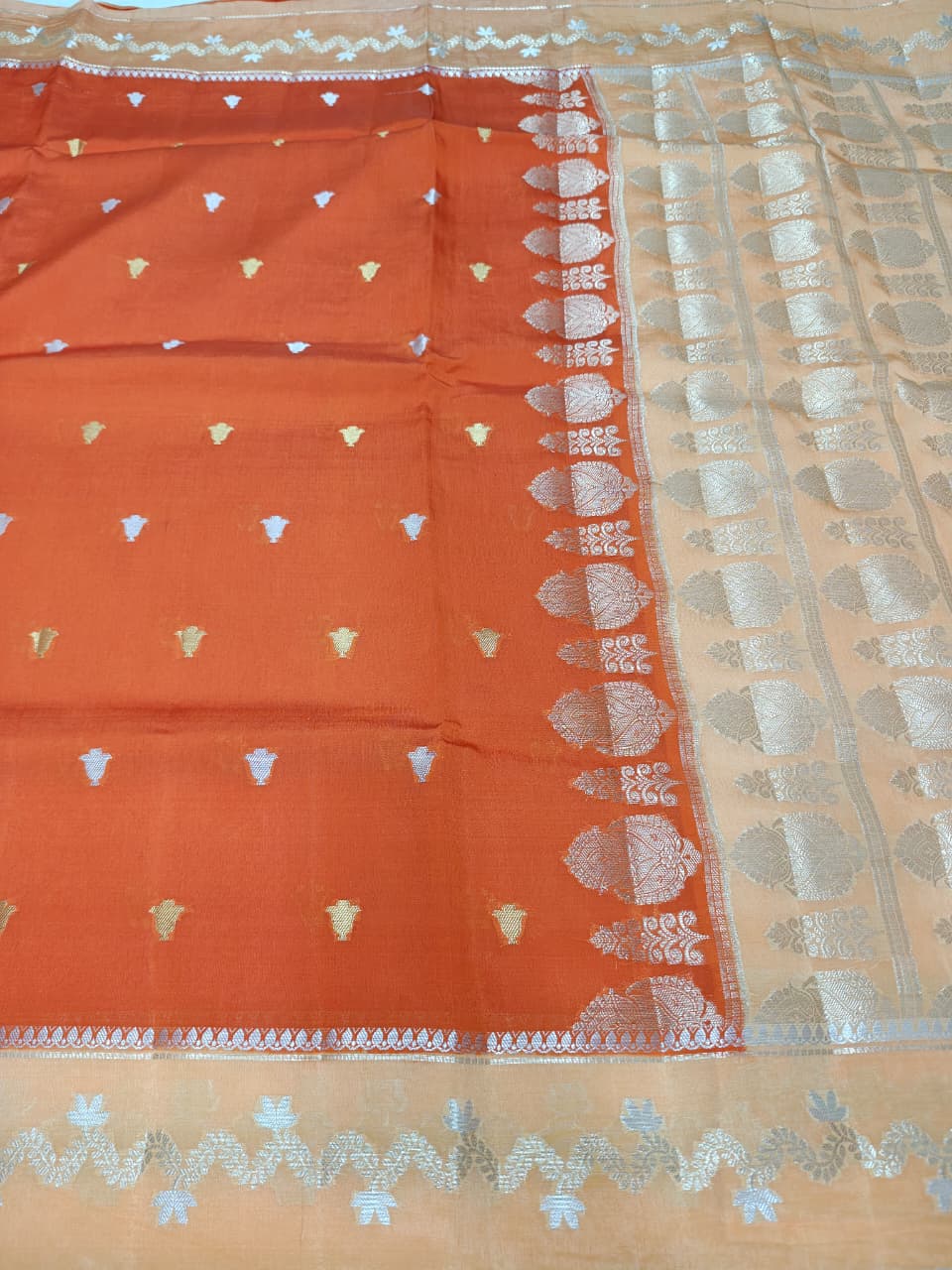 Elegant Viscose Silk Saree with Banarasi Weave
