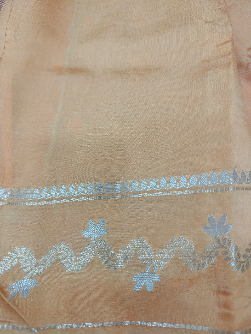 Elegant Viscose Silk Saree with Banarasi Weave