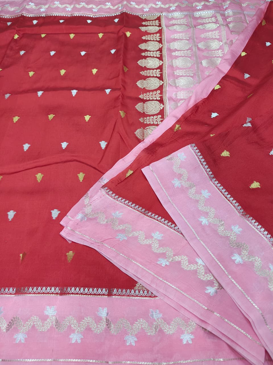 Elegant Viscose Silk Saree with Banarasi Weave
