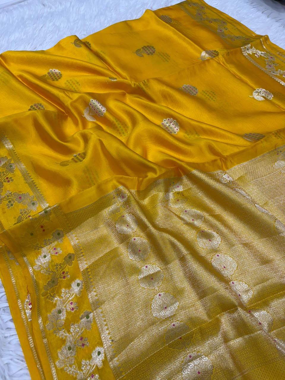 Premium Viscose Silk Allover Zari Weave Buta Pattern Design Saree