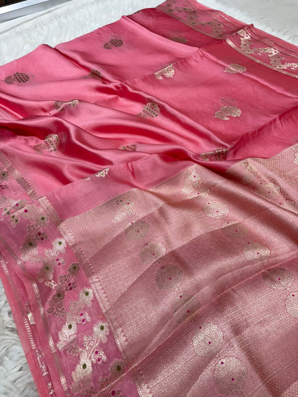 Premium Viscose Silk Allover Zari Weave Buta Pattern Design Saree