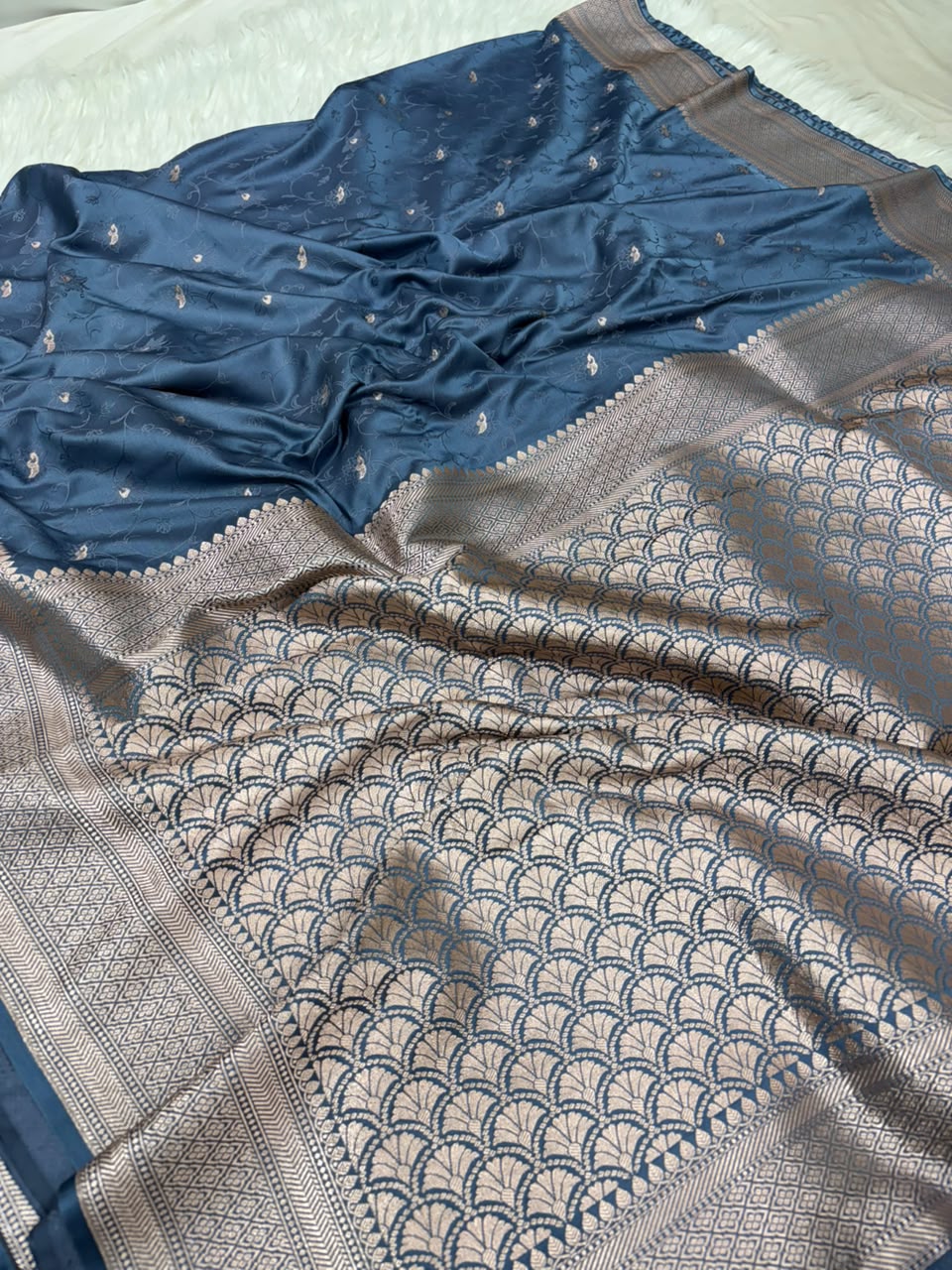 Premium Banarasi Mashru Katan Silk Saree Allover Zari Minakari Weave